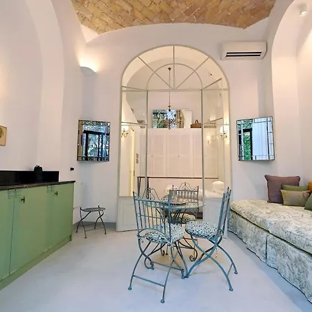 Apartment Romantic Silent Garden